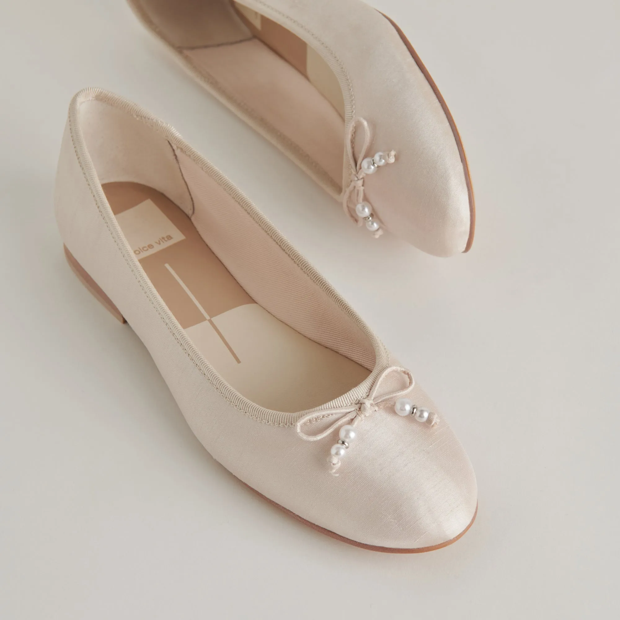 CACY PEARL BALLET FLATS VANILLA PEARLS