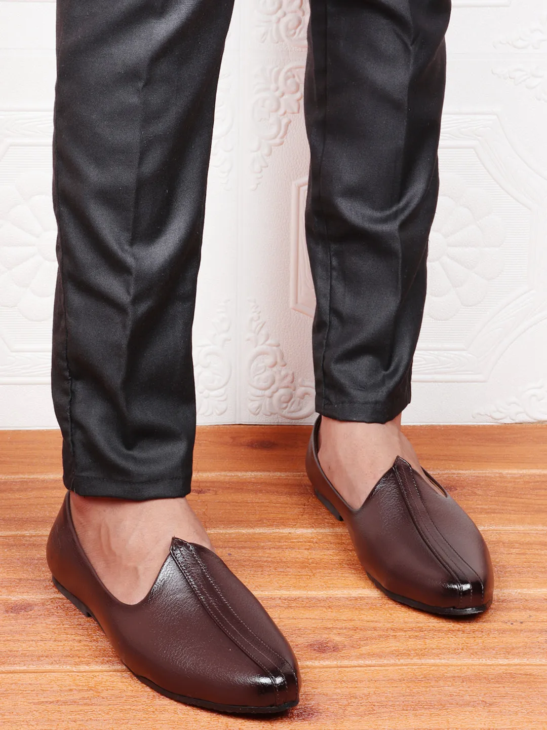 Men Brown Ethnic Slip-On Jutis and Mojaris