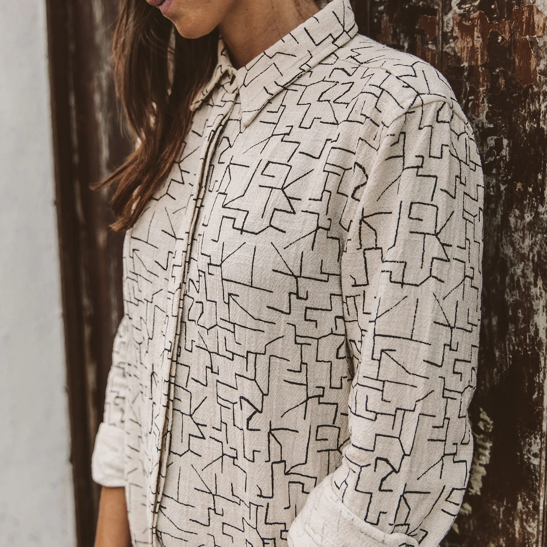 The Michelle Shirt in Maze Print